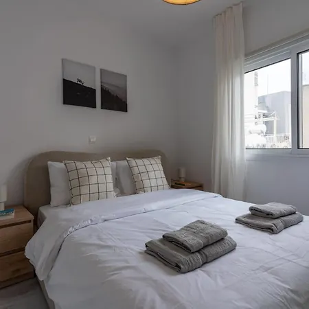 2br With Balcony In Old Town Lemesos